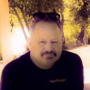 Meet your Posher, José